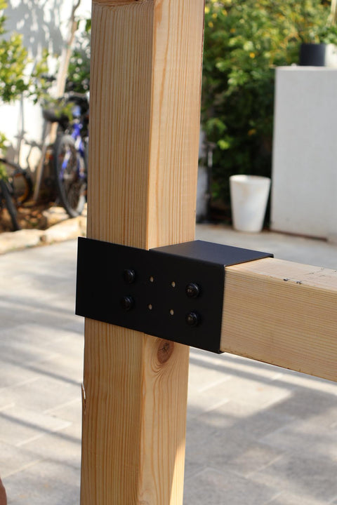 מחבר לעמוד פרגולה, קיר או מעקה